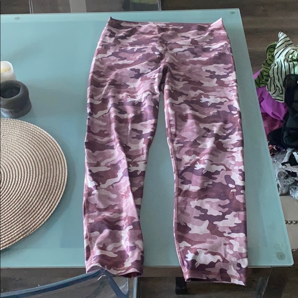 Fabletics High waisted Pink Camo Leggings - Picture 5 of 5